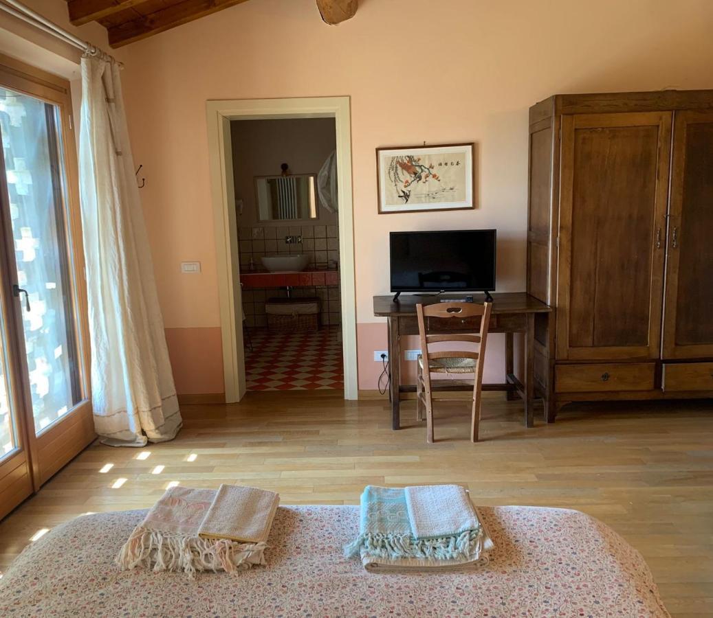 Agriturismo Il Filare Neviano degli Arduini ภายนอก รูปภาพ