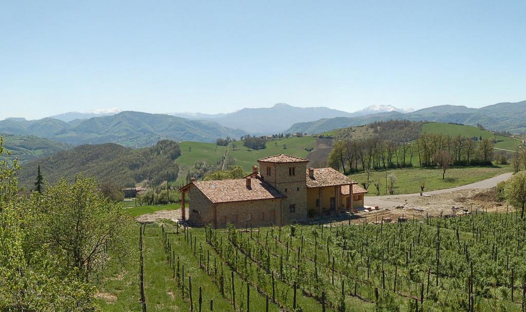 Agriturismo Il Filare Neviano degli Arduini ภายนอก รูปภาพ